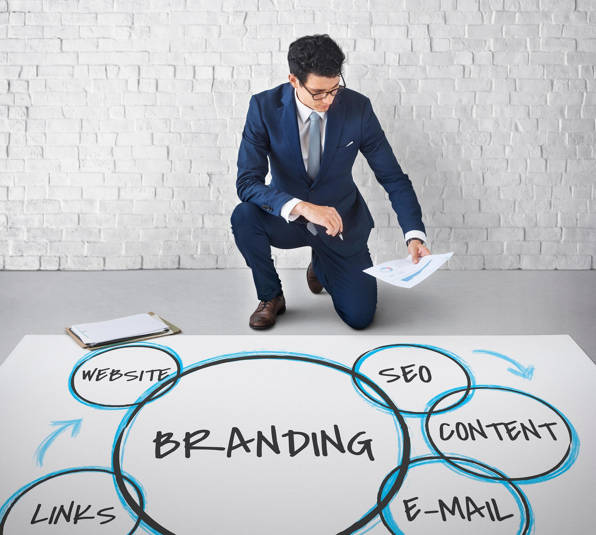 Stone Division Brokerage can help your company map out a branding strategy.