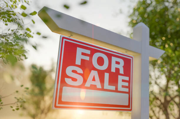 Stone Division Brokerage can help your company map out a branding strategy.